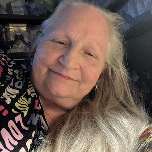 Meet your Posher, Phyllis